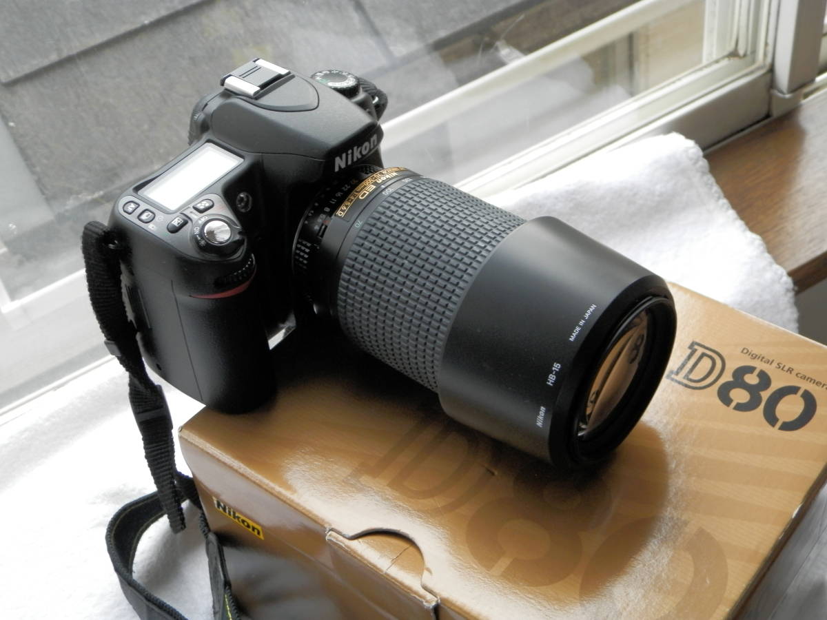 大人気の ニコン デジタルカメラD80 AFNikkor Lens3点 NikonSpeedlight