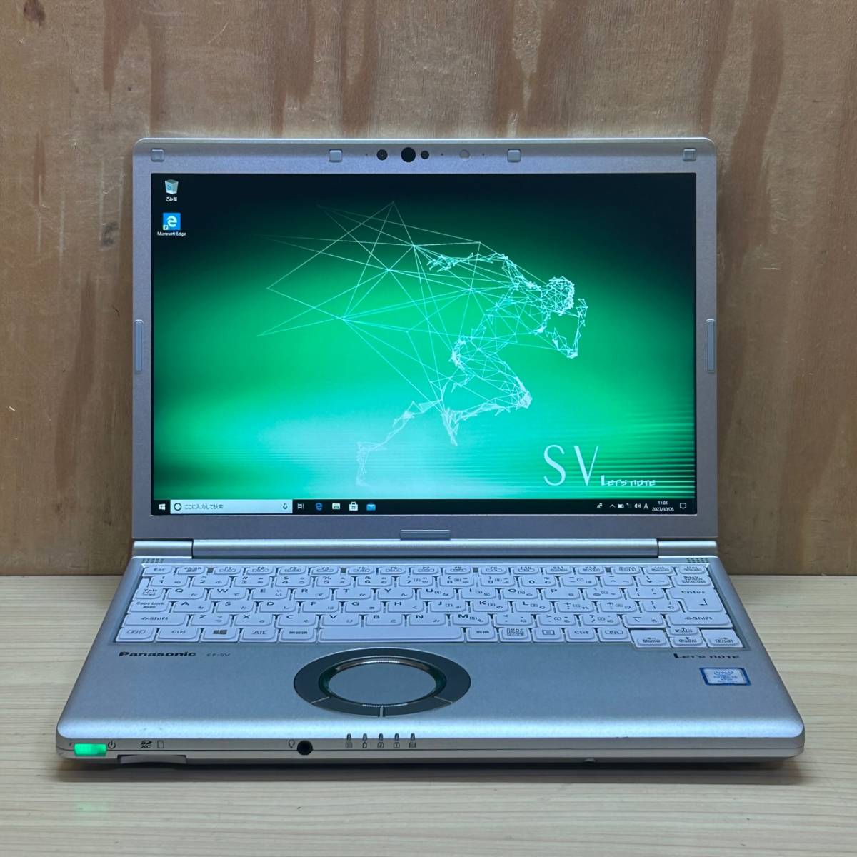 数々のアワードを受賞】 LTE対応◇累積使用900h◇Let's i5-8365U