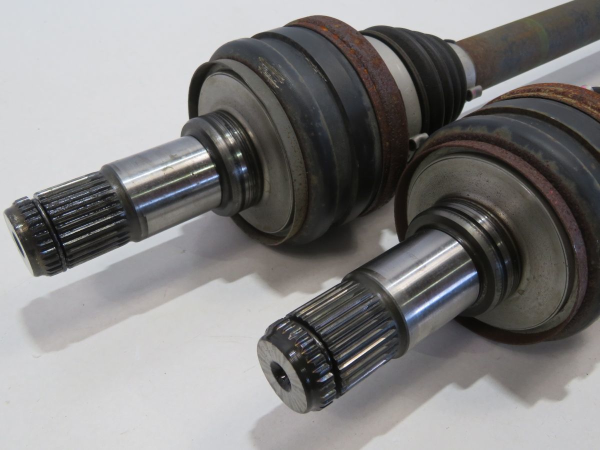 23-28-72 Lexus LS460 USF40 [ rear left right drive shaft set ]