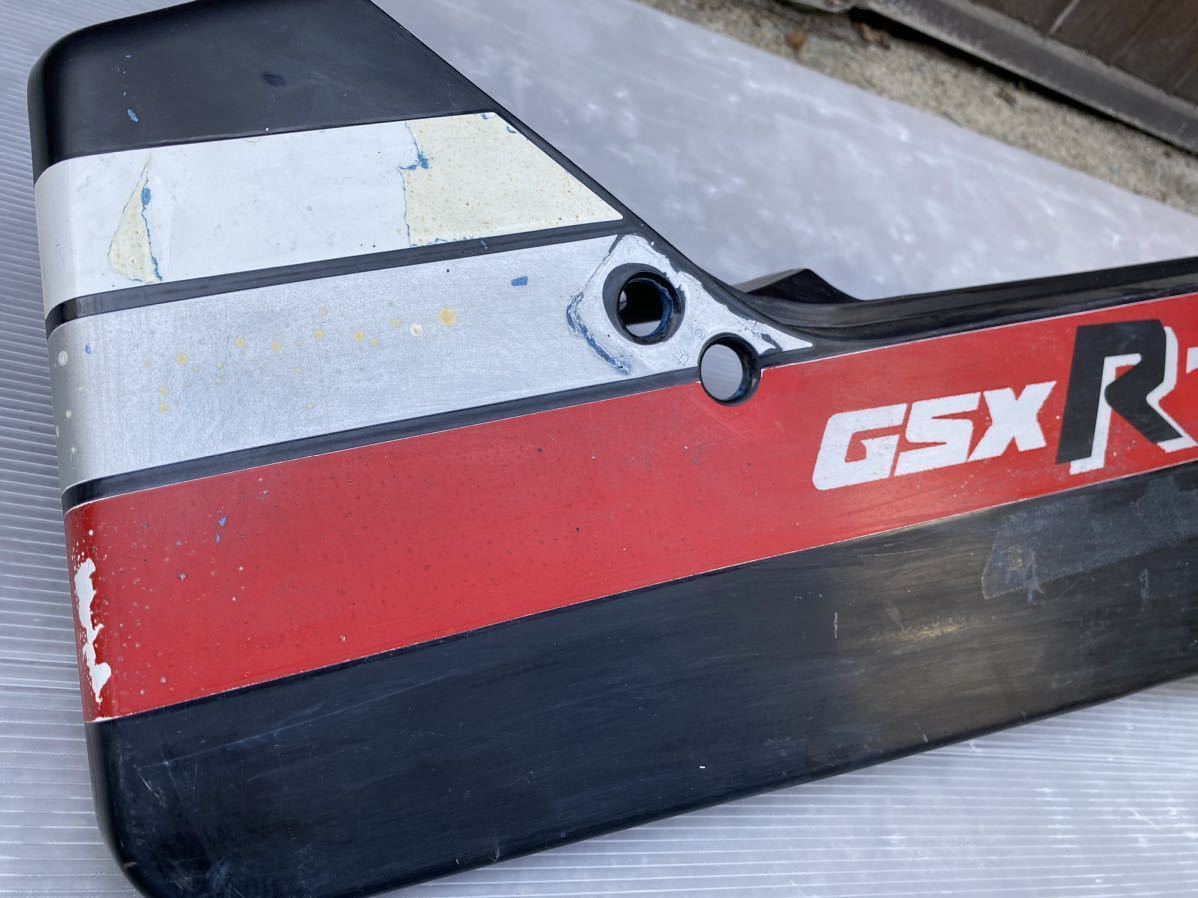 油冷初期GSX-R750 (GR71) 純正テールカウル② 左右セット GSX-R1100 GU74にも流用可の画像8