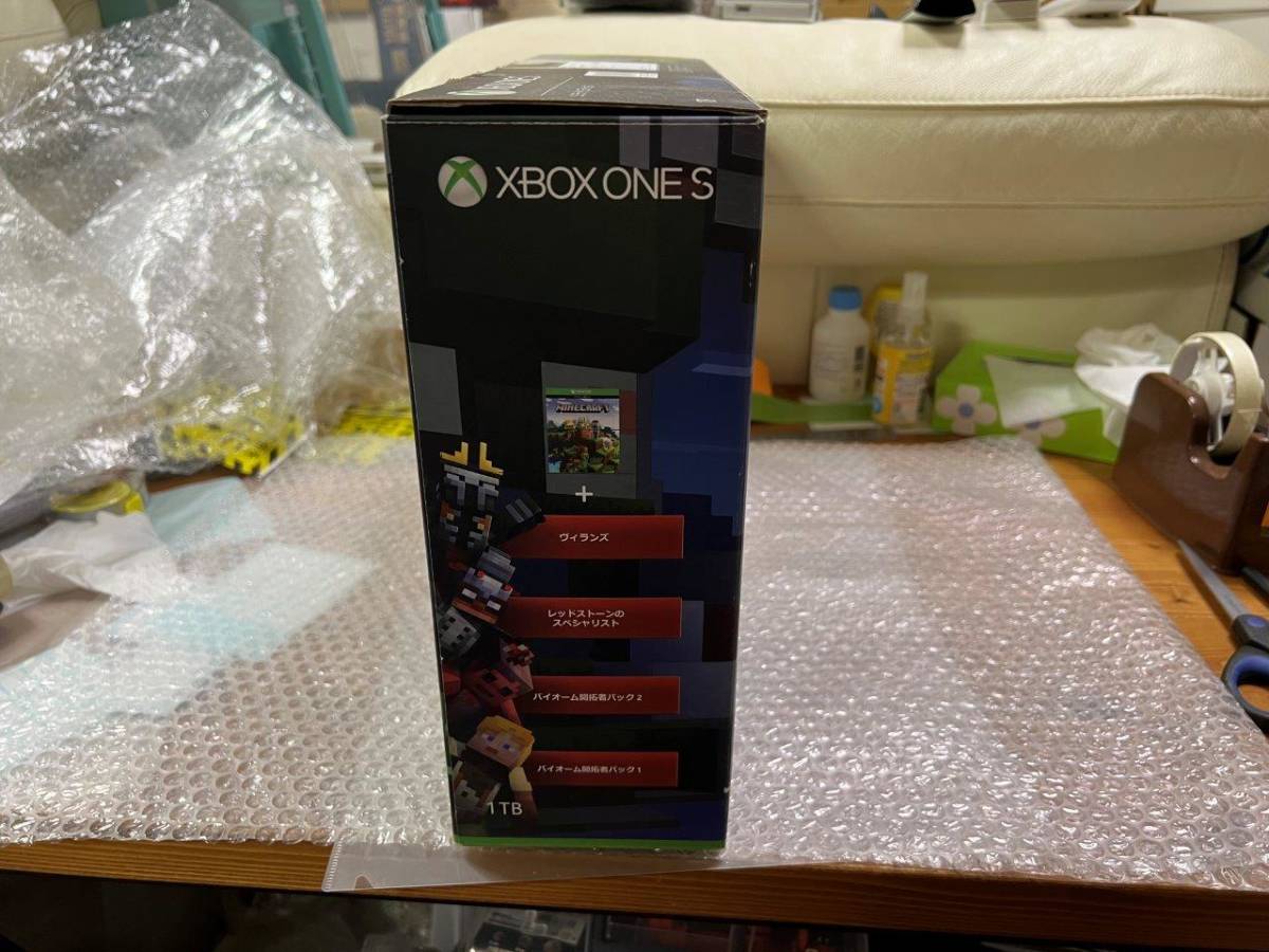 XBOX ONE S 本体 マインクラフト限定版 / Minecraft 新品同様 完 XBOX ONE S 本体 マインクラフト限定版 / Minecraft 新品同様 完