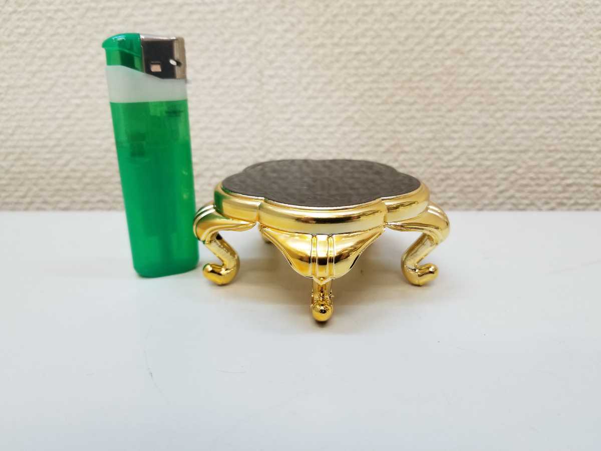 梅型香盤　金メッキ　天板黒　樹脂製　廃盤品　香炉用　二寸五分　７ｃｍ　在庫整理　デッドストック　アウトレット　お内仏　仏前　供養_画像2