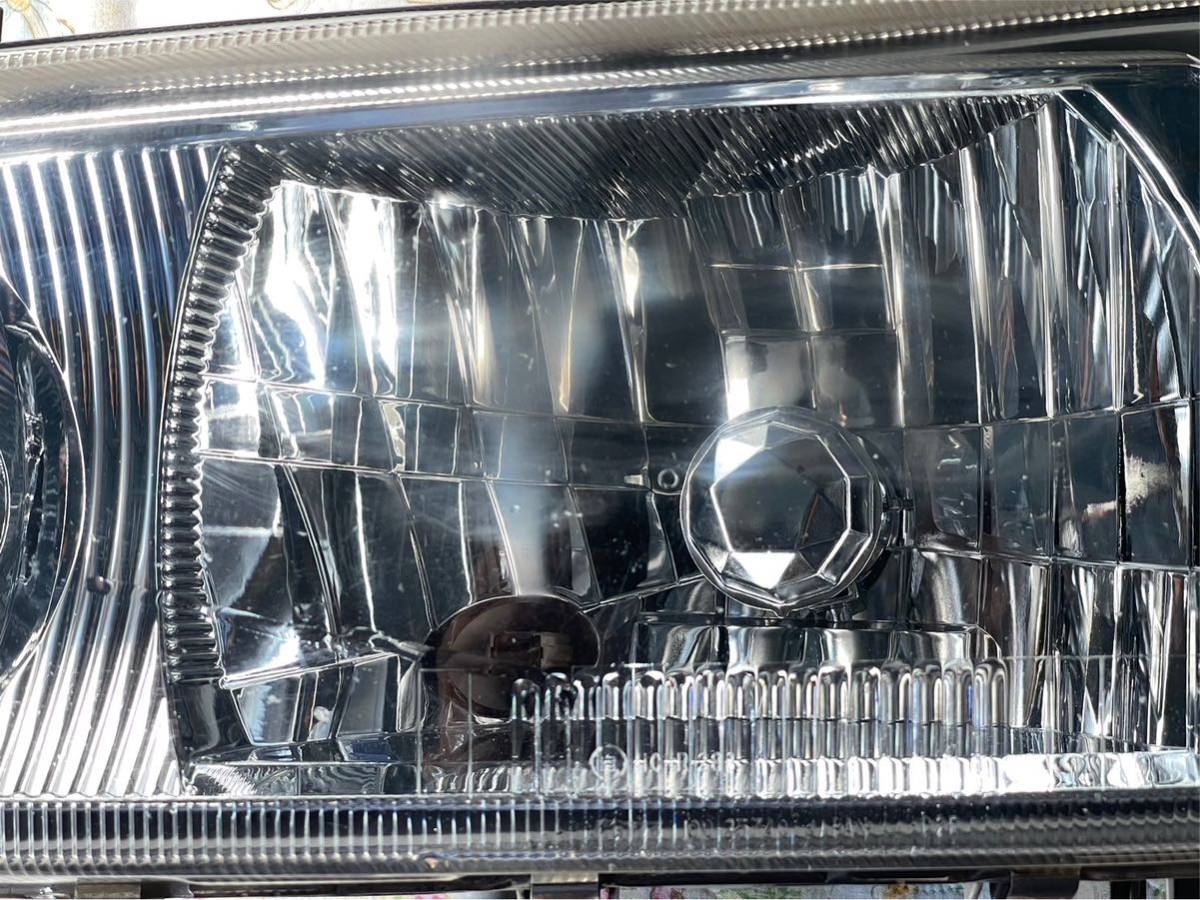 中古 UD 純正 ビックサム クオン HID ヘッドライト ユニット 左 中古 UD 純正 ビックサム クオン HID ヘッドライト ユニット 左
