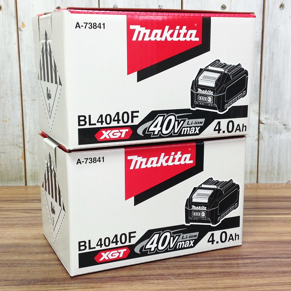 【TH-9711】未使用 makita マキタ 40V4.0Ah純正バッテリ BL4040F 2個セットのサムネイル