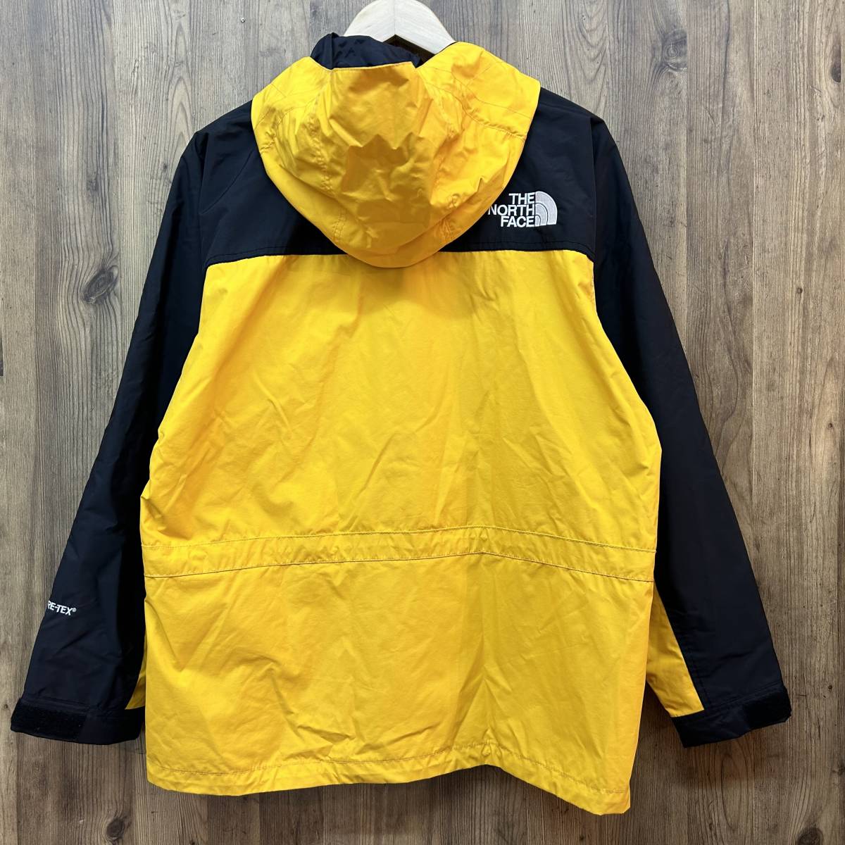 逸品】 THE tu132 NORTH ※中古 メンズアウター GORE-TEX Mサイズ