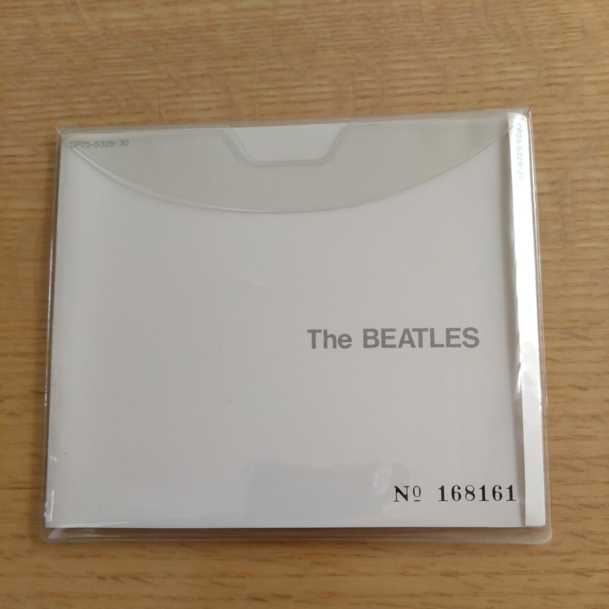 THE BEATLES　ザ・ビートルズ　ホワイトアルバム　（国内盤２CD）　帯なし（CP25-5329/30)_画像1