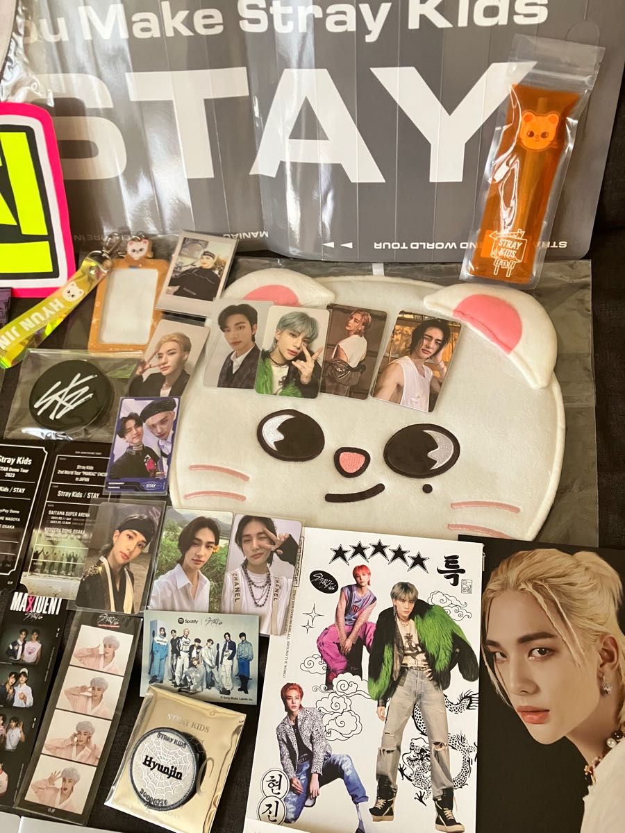 straykidsヒョンジンハイタッチ券付セット販売|PayPayフリマ