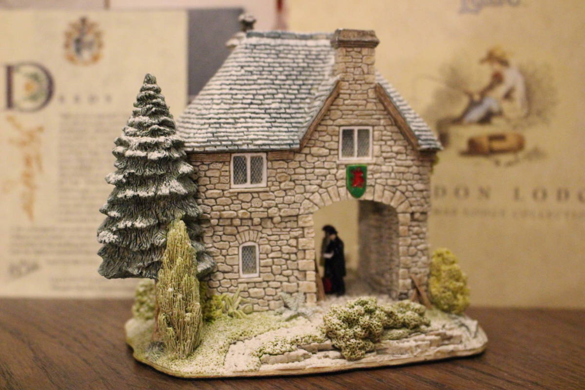 送料無料 英国製 ☆ LILLIPUT LANE ☆ リリパット レーン ☆ SNOWDON LODGE 1994 Christmas Lodge Collection ☆ ミニチュアハウス ☆ 希少_画像10