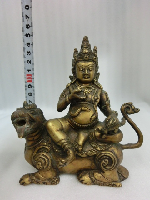 仏像 高さ約15㎝ 重量約1,042g ケース付き 素材不明 鋳物 仏教美術 チベット チベット仏教 チベット密教_画像2