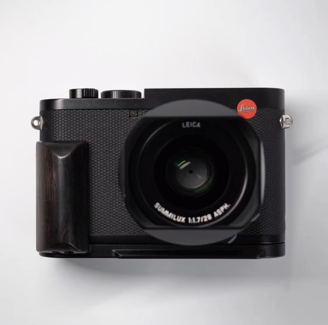 新品 LEICA ライカ Q3用 ハンドグリップ (黒檀 アルミニウム 新品 LEICA ライカ Q3用 ハンドグリップ (黒檀 アルミニウム