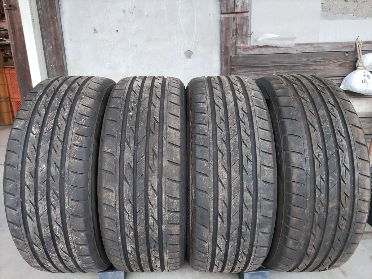 2019製ブリヂストンNEXTRY 　215/45R17 4本セット　_画像2