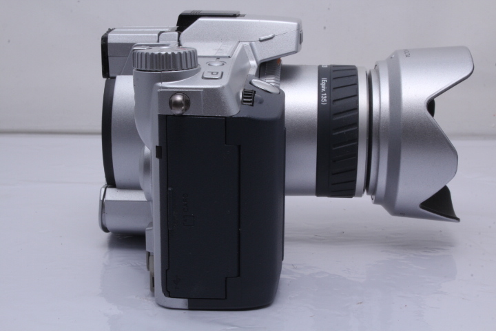 【ジャンク品】MINOLTA　ミノルタ　DiMAGE7UG _画像2