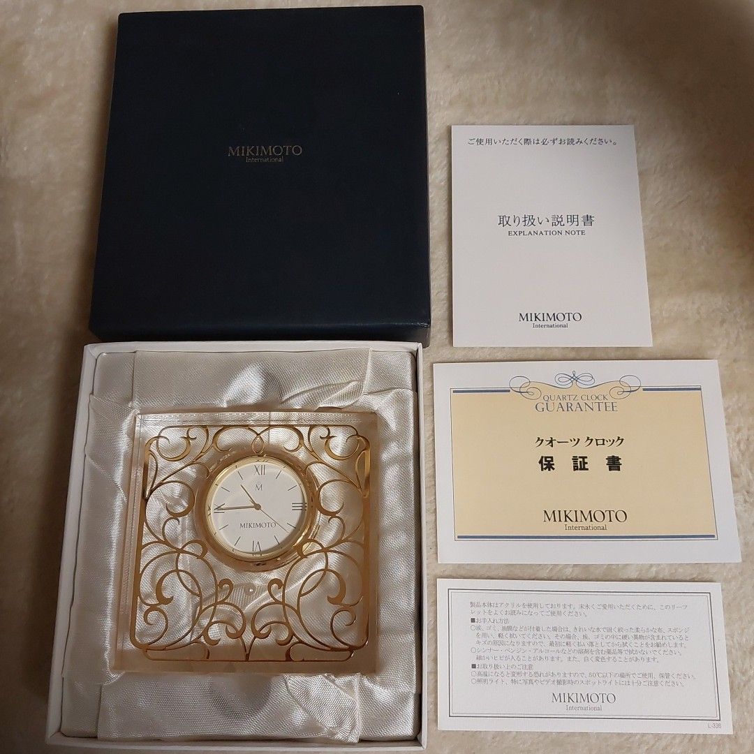 MIKIMOTO ミキモト 置時計 パール付き ガラス製 スクエア型 MIKIMOTO ミキモト 置時計 パール付き ガラス製 スクエア型