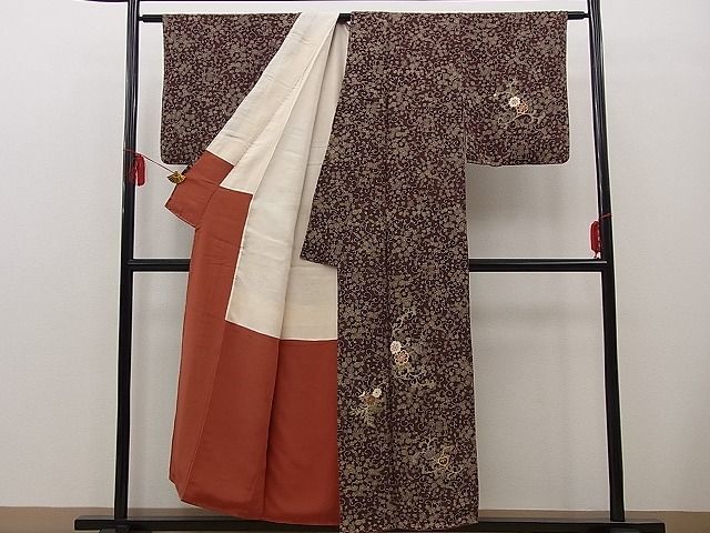 平和屋野田店■訪問着　花唐草文　逸品　未使用　n-sa3289_画像2