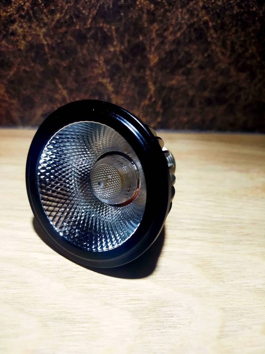 [ free shipping ] plant rearing light 15W 4000K 1 piece black color sun light full spec ktoruLED