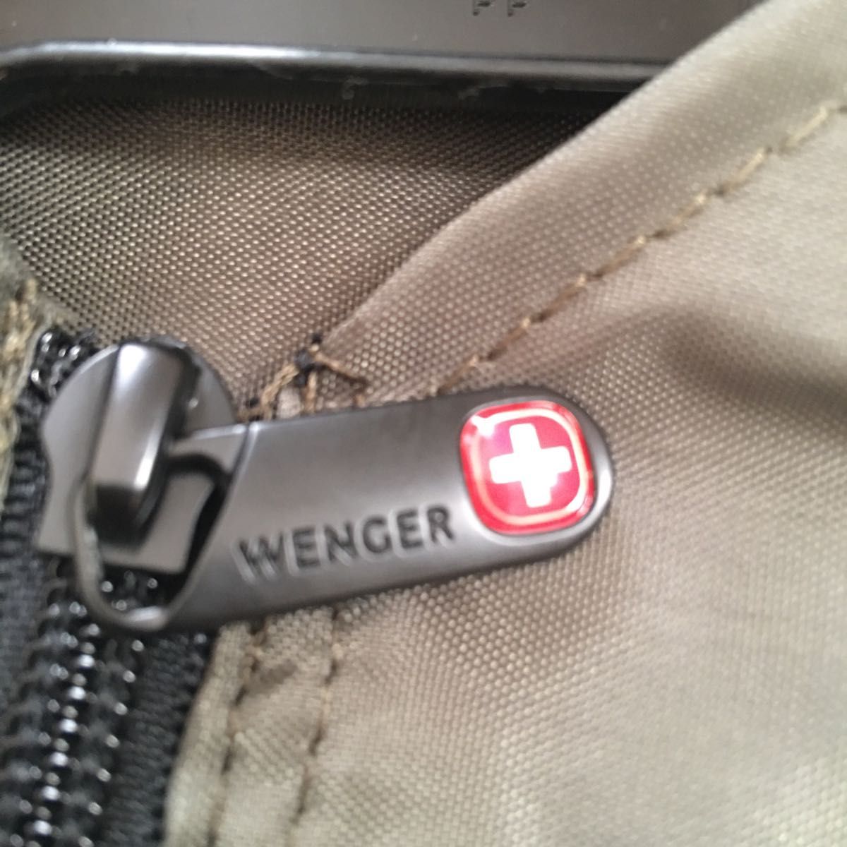 Wenger garment bag and suitcase organizer