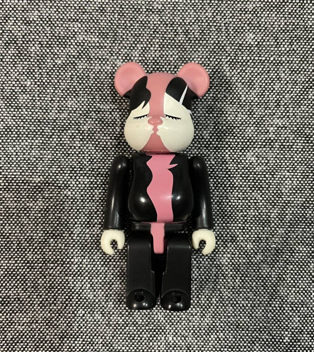 ベアブリック シリーズ4 CUTE キュート Kiss キス 100% BE@RBRICK メディコムトイ_画像1