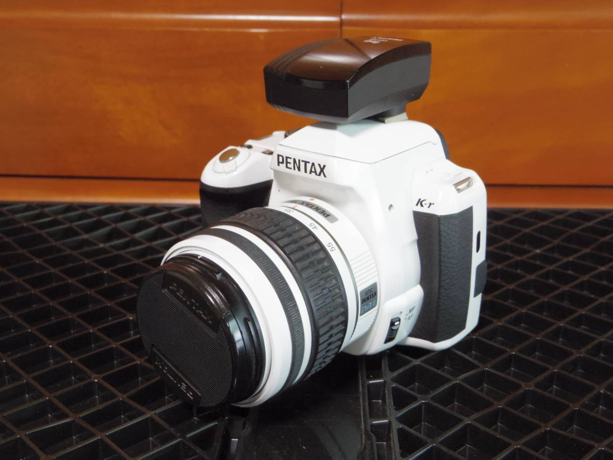 PENTAX k-rホワイト レンズ DA L18-55mm F3.5-5.6 ALホワイト + GPS