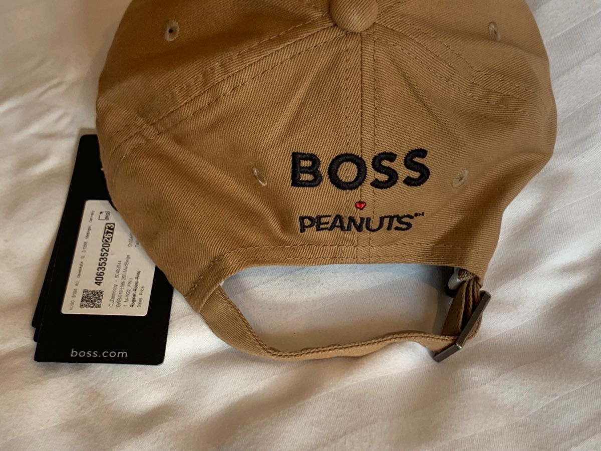 新品　HugoBoss × Peanuts スヌーピー コラボ　キャップ　帽子　BOSS  限定品　ヨーロッパ　フリー