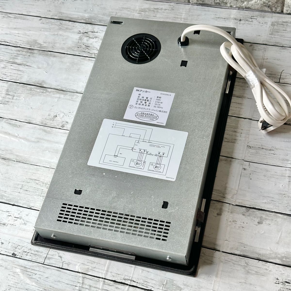 Electrolux 200vビルトインIHクッキングヒーター