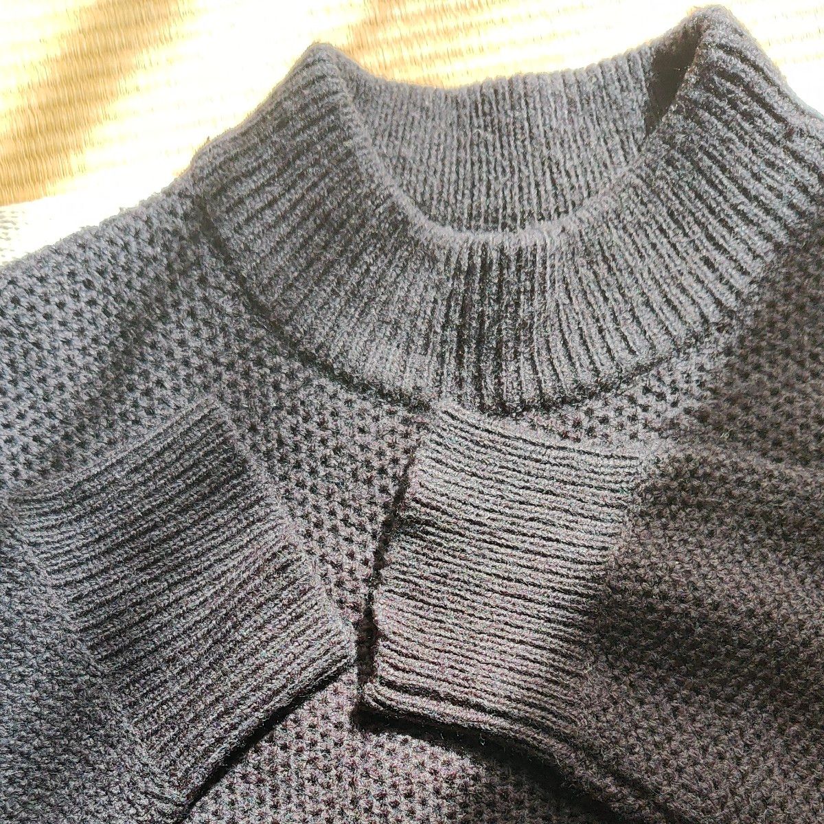 UNIQLO　ハイネックセーター　Lサイズ　紺色