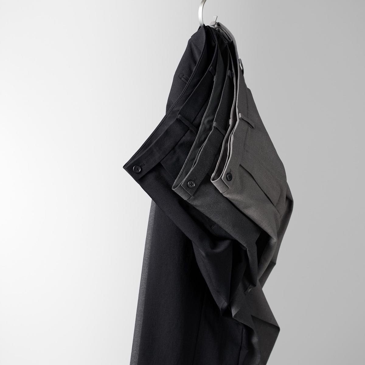 UNIQLO 感動パンツ2WAYストレッチ(ウールライク・丈76cm UNIQLO 感動パンツ2WAYストレッチ(ウールライク・丈76cm