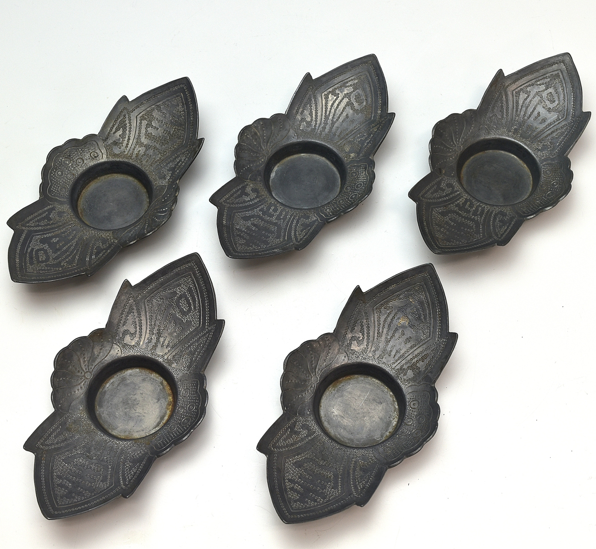 【趣楽】 中国古玩　錫材　福寿彫り茶托五枚　煎茶道具　Ｎ１９４１_画像2