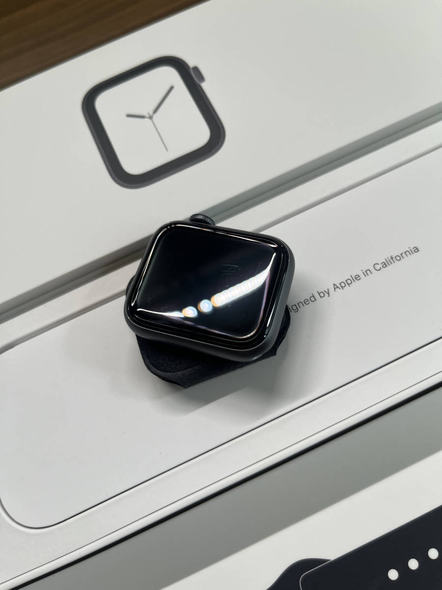 特価 Apple Watch 箱付き アルミニウム 40mm スペースグレイ GPS 4