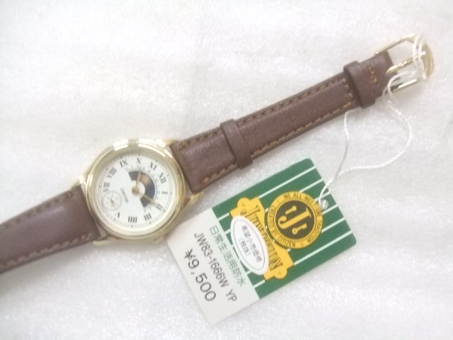 未使用日本製ボーイズサイズシチズンジャンクションムーンフェイスクオーツ腕時計動品　Y409