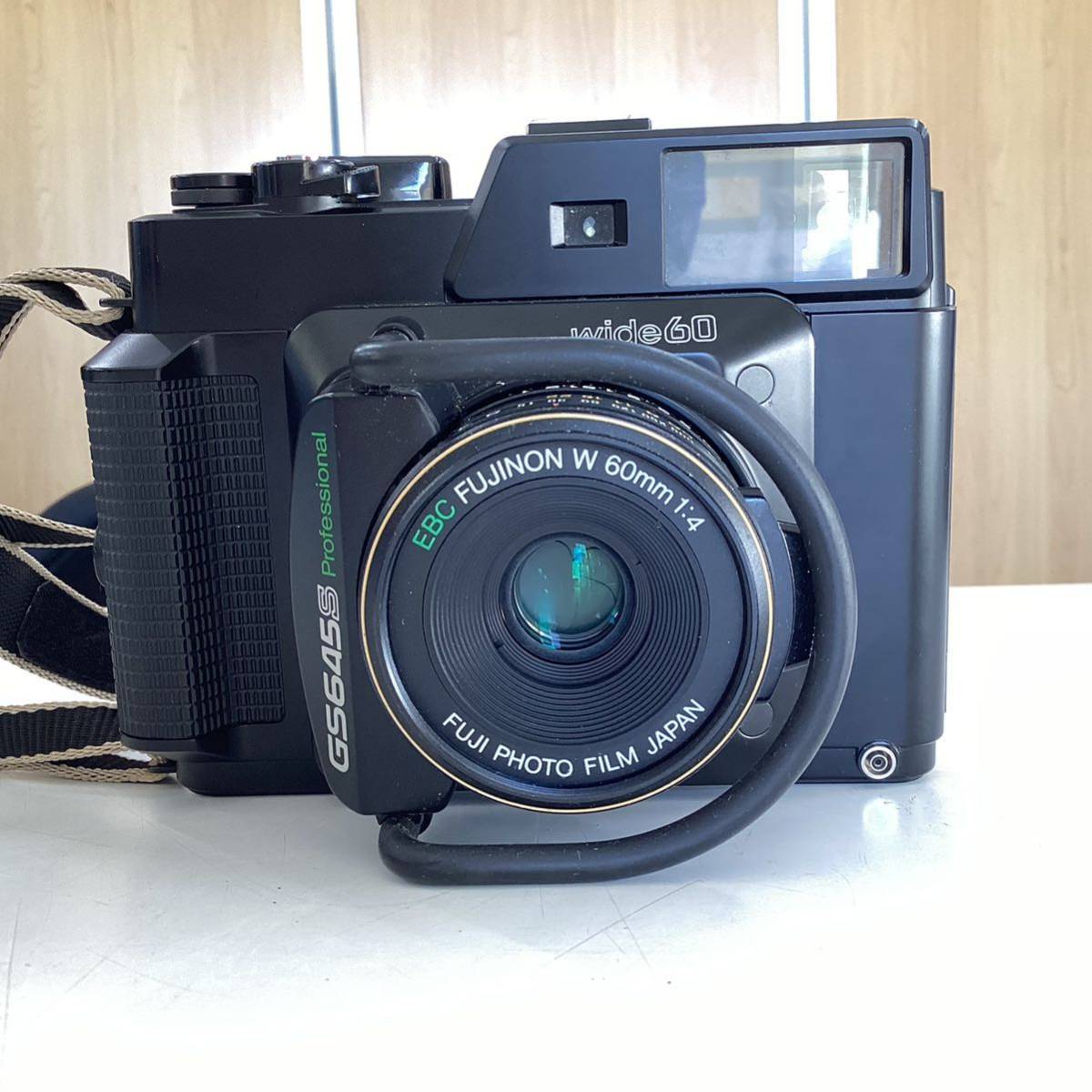 ＊【美品】FUJI GS645S Professional wide60 中判フィルムカメラ EBC FUJINON W 60mm F4 シャッターOK 富士フイルム 6×4.5_画像9