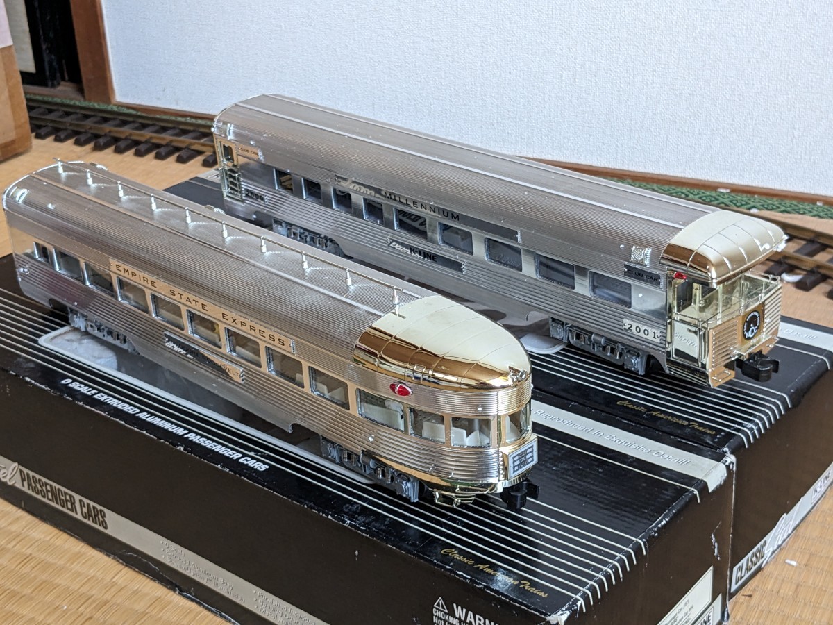 【人気沸騰】 Oゲージ3線式 K-LINE製 美品 ステンレス流線形展望車&展望デッキ付クラブカー2両セット Oゲージ 【人気沸騰】 Oゲージ3線式 K-LINE製 美品 ステンレス流線形展望車&展望デッキ付クラブカー2両セット Oゲージ