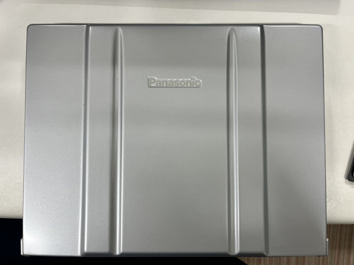 Panasonic Let''s note CF-W5KW8HXR 使用時間極わずか　極美品_画像3