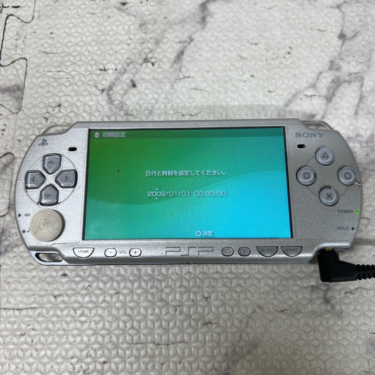 MYG-445 激安 ゲー厶機 PSP 本体 SONY PSP-1000 PSP-2000 起動OK 動作未確認 4点 まとめ売り ジャンク 同梱不可_画像4