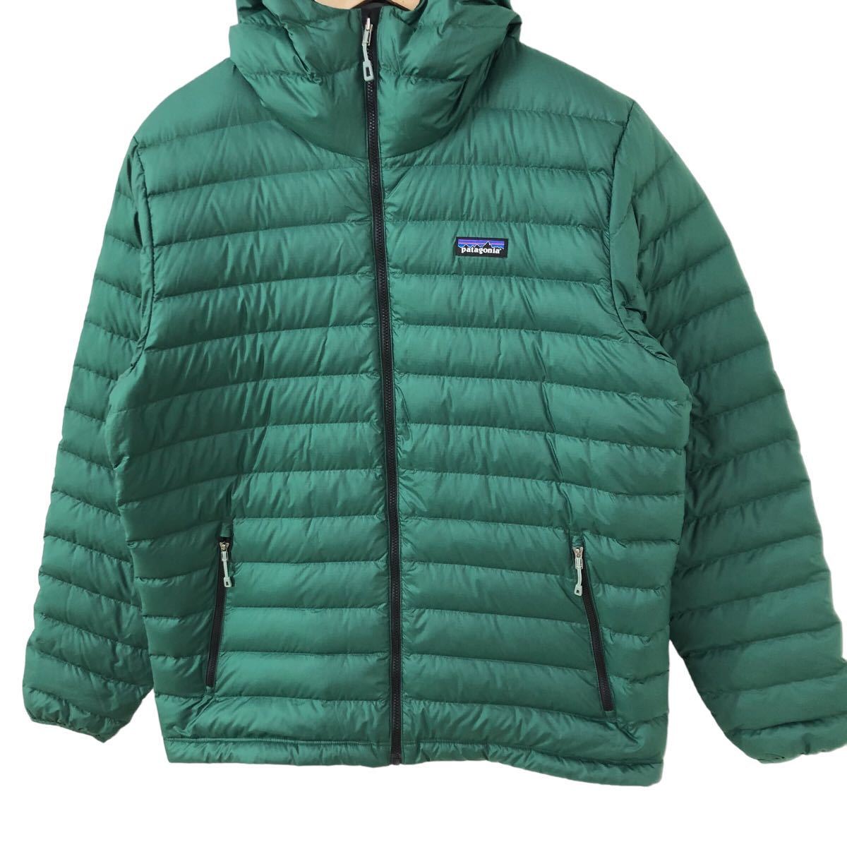 H668 ほぼ美品 patagonia パタゴニア ダウン90% ダウンジャケット ダウンセーター フーディー ジャケット アウター グリーン系 メンズ L_画像3