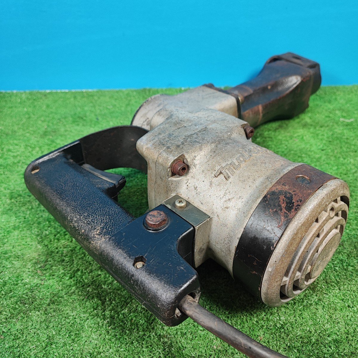 4500円 【中古品】☆マキタ(makita) 電動ハンマ HM1201【岩槻店 4500円 【中古品】☆マキタ(makita) 電動ハンマ HM1201【岩槻店