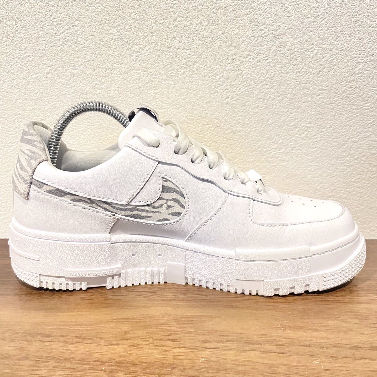 NIKE AIR FORCE 1 PIXEL SE ナイキ エア フォース ワン ピクセル NIKE AIR FORCE 1 PIXEL SE ナイキ エア フォース ワン ピクセル