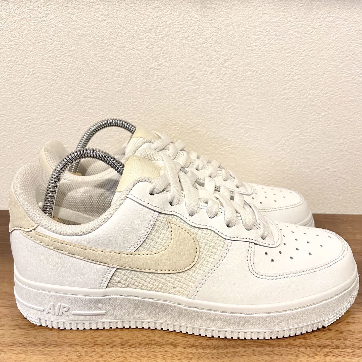 NIKE WMNS AIR FORCE 1 07 ESS ナイキ エア フォース ワン ホワイト