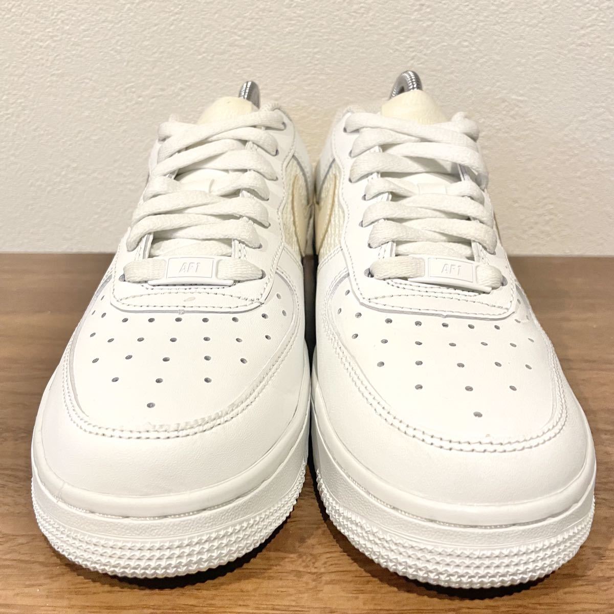 NIKE WMNS AIR FORCE 1 07 ESS ナイキ エア フォース ワン ホワイト