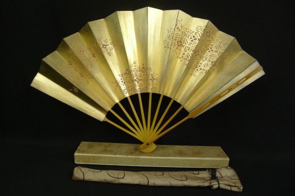W281 10 pine shop Fukui .. gold ground flower turtle ... Mai . capital fan . fan total length ( approximately )33.5cm. inserting sack attaching Japan dancing tradition industrial arts /60