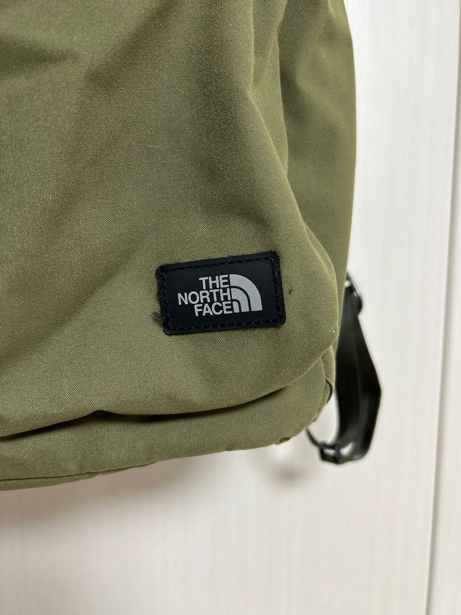THE NORTH FACE  METRO DAYPACK SE リュック　グリーン