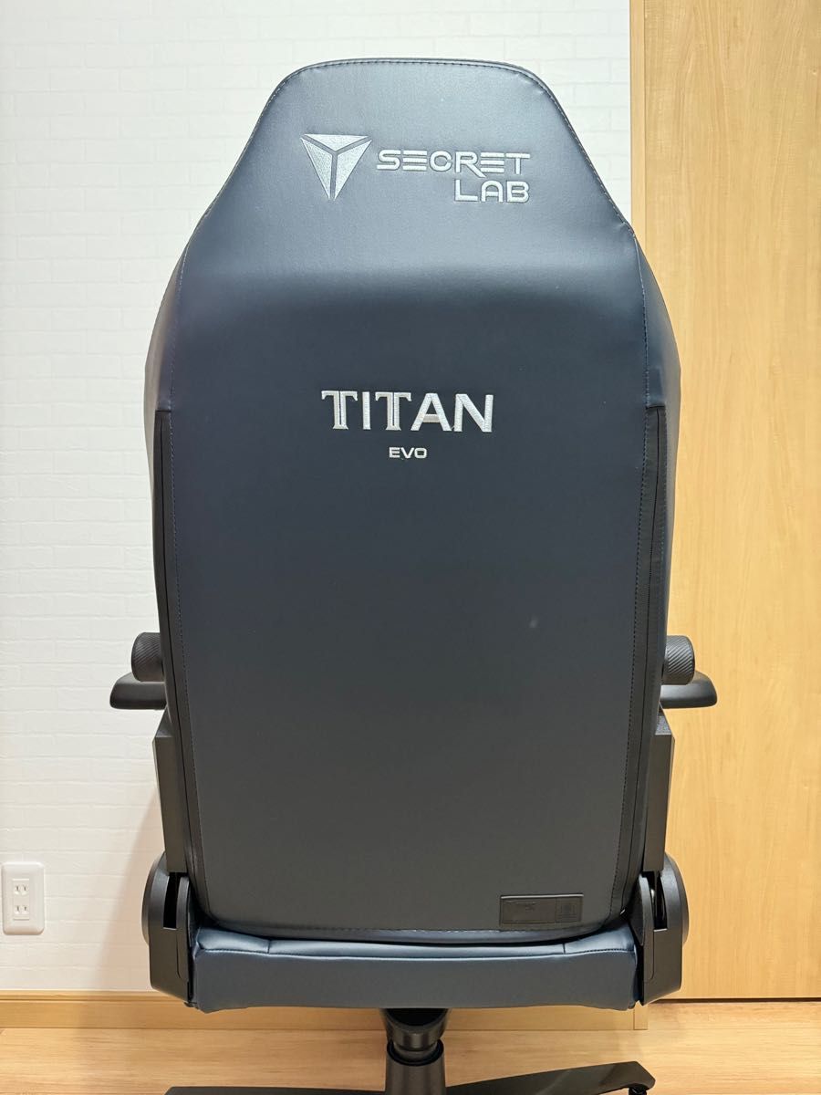 Secretlab TITAN Evo 2022  Sサイズ　ロイヤル　ゲーミングチェア