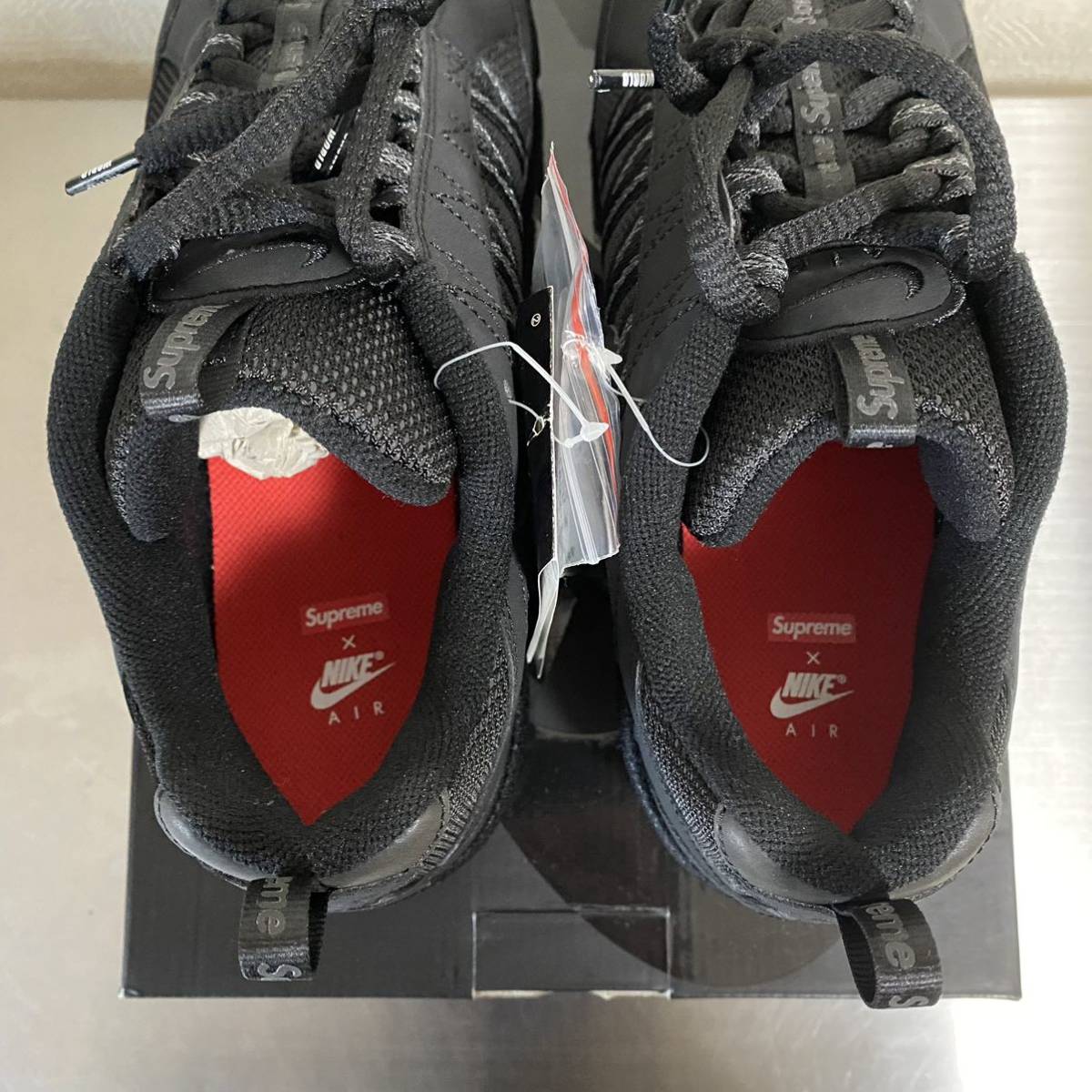 未使用 NIKE SUPREME AIR HUMARA BLACK シュプリーム ナイキ