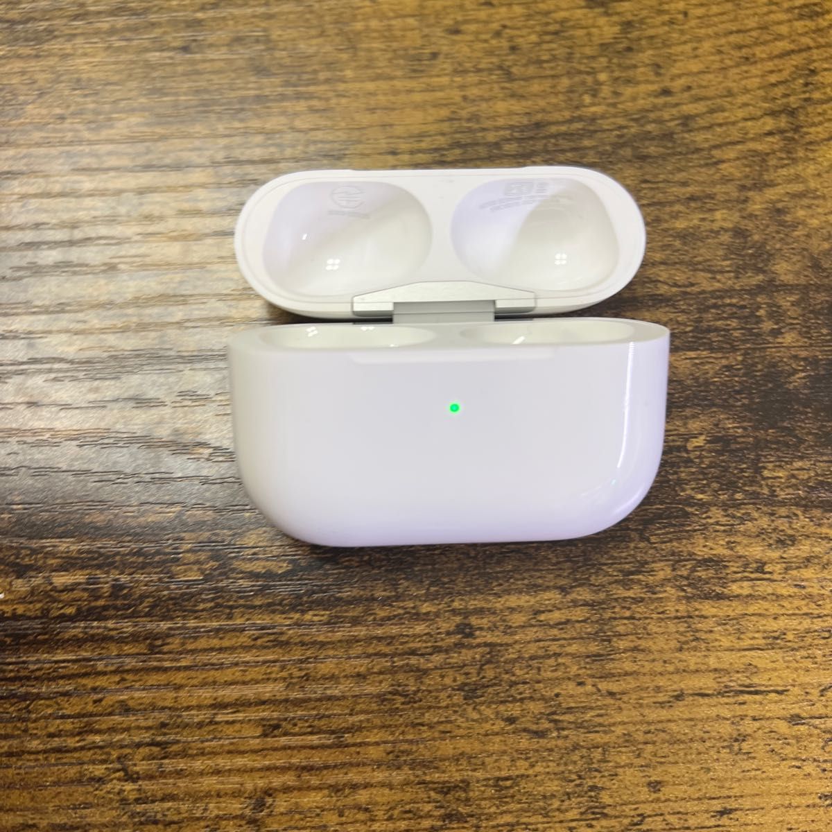 Apple AirPods  Pro 第2世代　 充電ケース エアーポッズ 充電器 完全ワイヤレスイヤホン アップル 管理番号