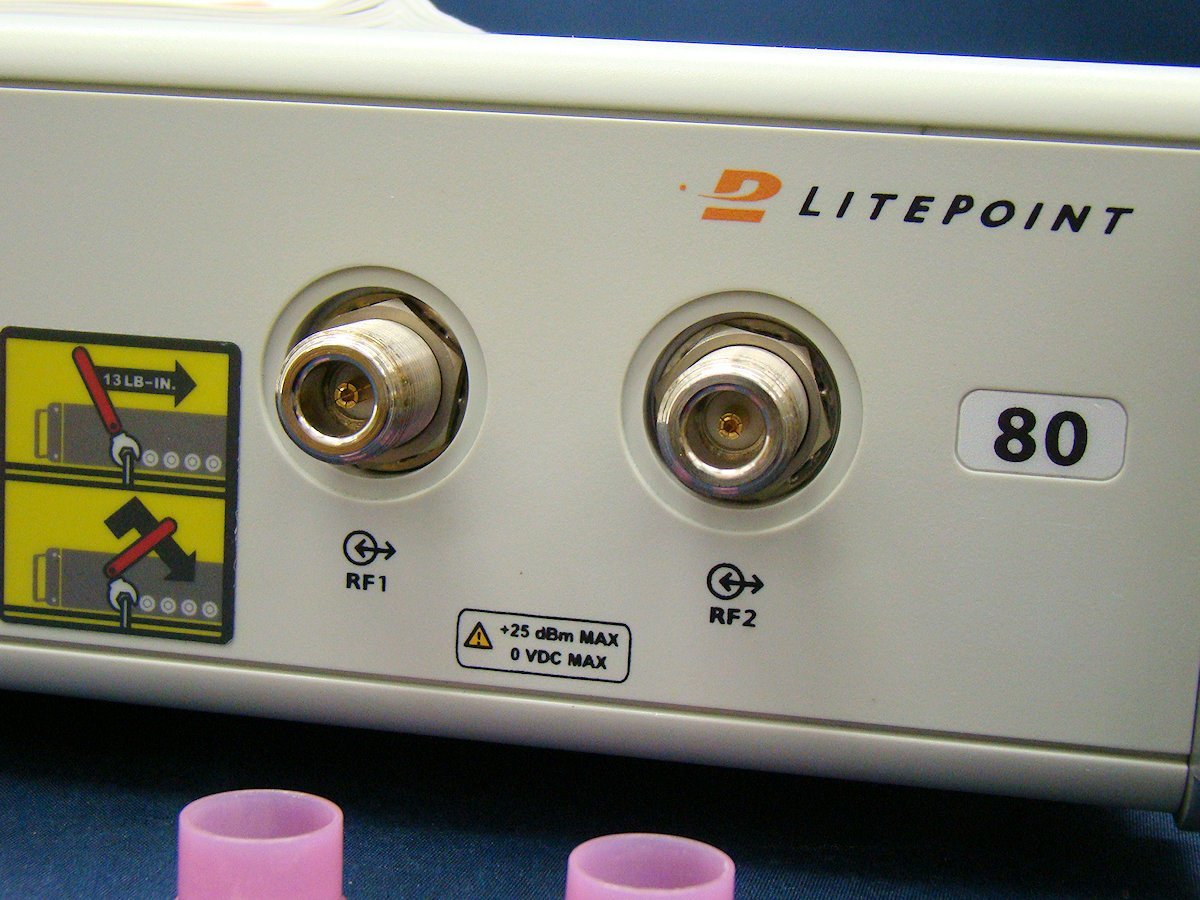 LITEPOINT IQxel80 ワイヤレステストシステム Wireless Test LITEPOINT IQxel80 ワイヤレステストシステム Wireless Test