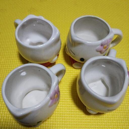 【A】ハローキティー★ピンクのお花★マグカップ４点セット陶器 Hello Kitty
