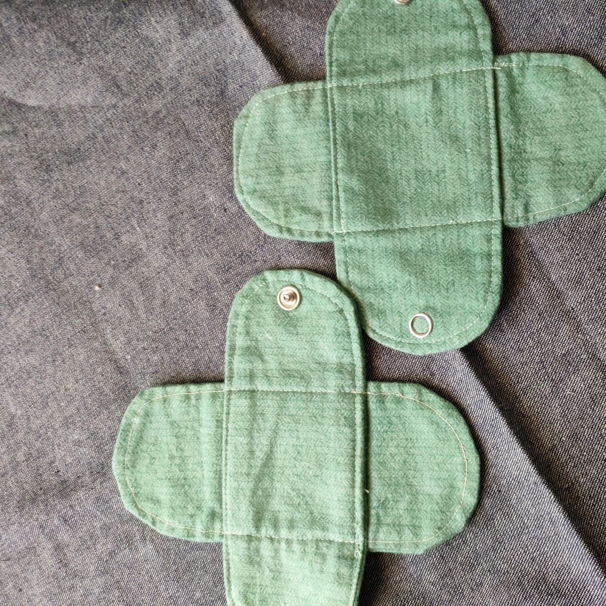  pantyliner green feather Cross type 2 sheets cotton flannel 17,5×17,5cm about. thing . length width intersection 