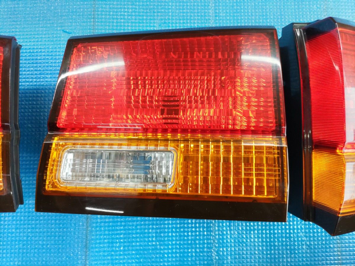 希少品 E50エルグランド テールランプ 中古品|Yahoo!フリマ(旧 希少品 E50エルグランド テールランプ 中古品|Yahoo!フリマ(旧