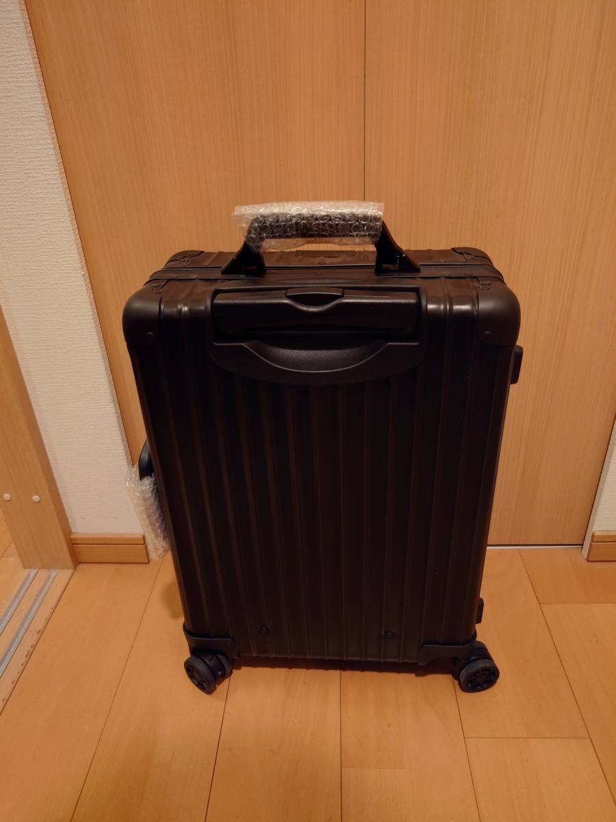 リモワRIMOWA　ユナイテッドアローズ25周年記念トランク未使用品売ります。_画像2