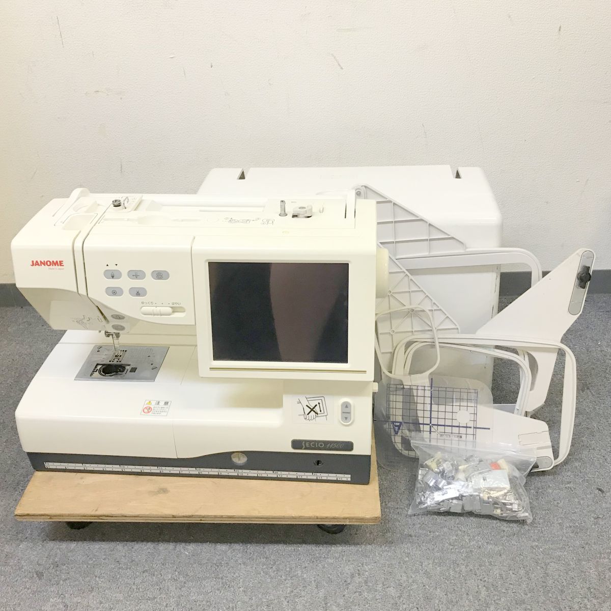 F223-I57-101 JANOME ジャノメ SECIO 11500 コンピューターミシン 860