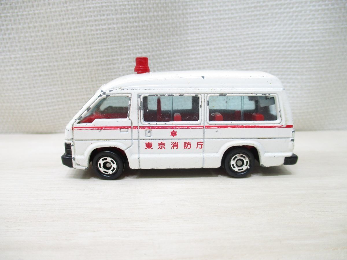 ネ5B-53 トミカTOMICA■No.3■トヨタTOYOTA/ハイエース HIACE■1/66■東京消防庁/はたらくくるま■MADE IN JAPAN/日本製■旧トミーTOMY1988_画像2